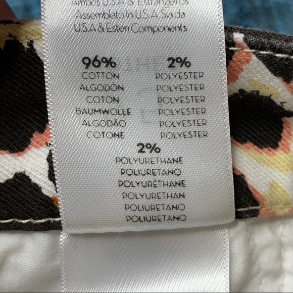 Mother High Waisted Touch Of the Tiger Fray Jeans - Picture 9 of 10